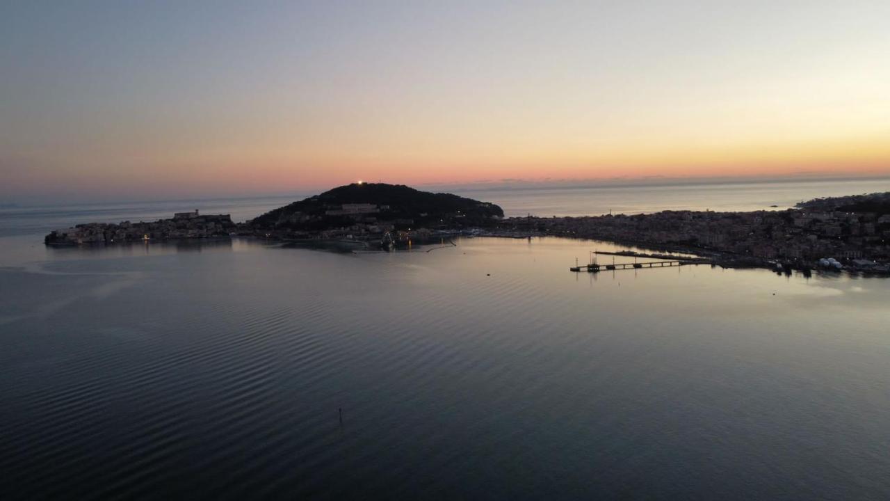 Brezza Di Mare Gaeta B&B Exterior photo
